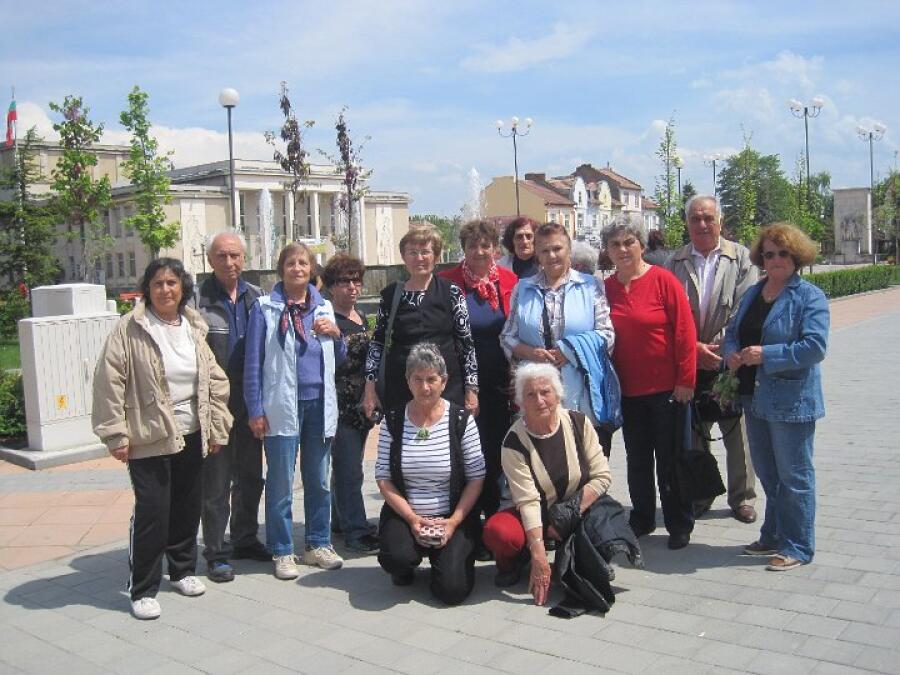 Туристи ветерани посетиха село Горна Студена