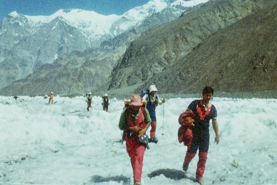 Фотоси, включени в изложбата "30 години след експедицията Памир 1985"