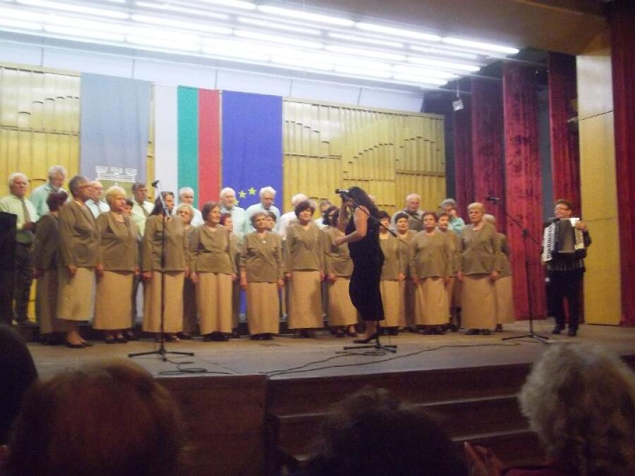 Хор "Еделвайс" с участие на концерт в Плевен