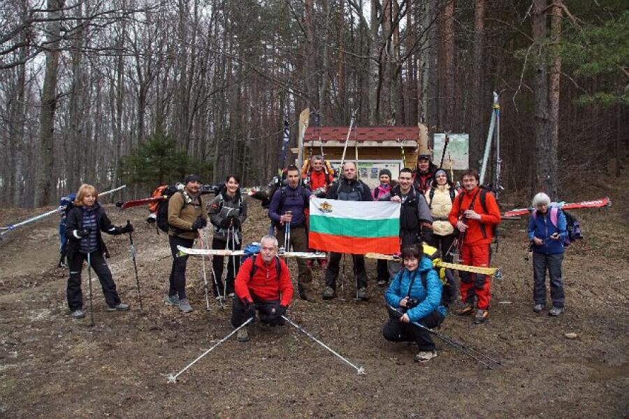 Ски и пешеходен  поход в Стара планина посветен на Националния празник на България – Трети март