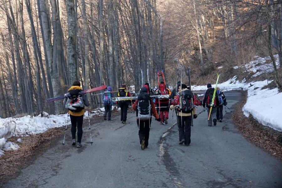 Ски и пешеходен  поход в Стара планина посветен на Националния празник на България – Трети март
