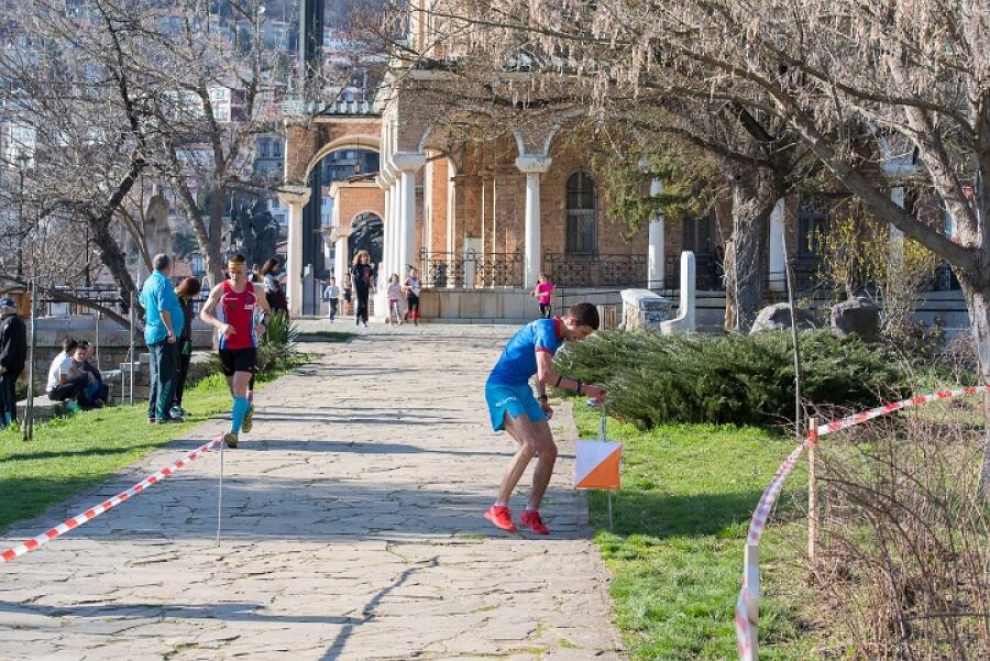 С карта из Търновград и купа "Трите хълма"