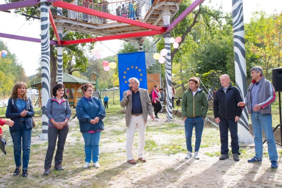 В парк Ксилифор откриха уникалния атракцион – въжена градина "Роуптопиа"