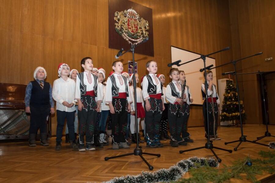 Традиционен коледен концерт
