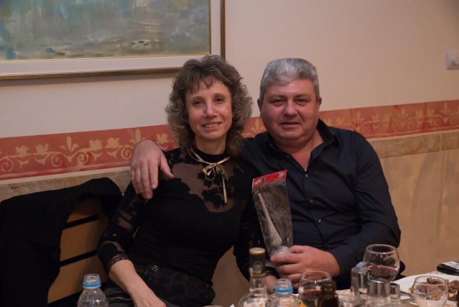 Коледен благотворителен бал