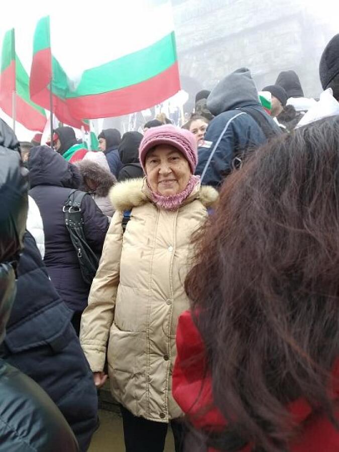 Туристите ветерани отбелязаха Трети март с поход