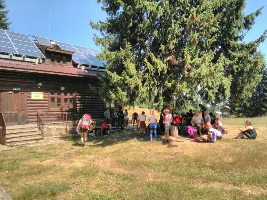Сборна група от ученици поеха по маршрут в Стара планина
