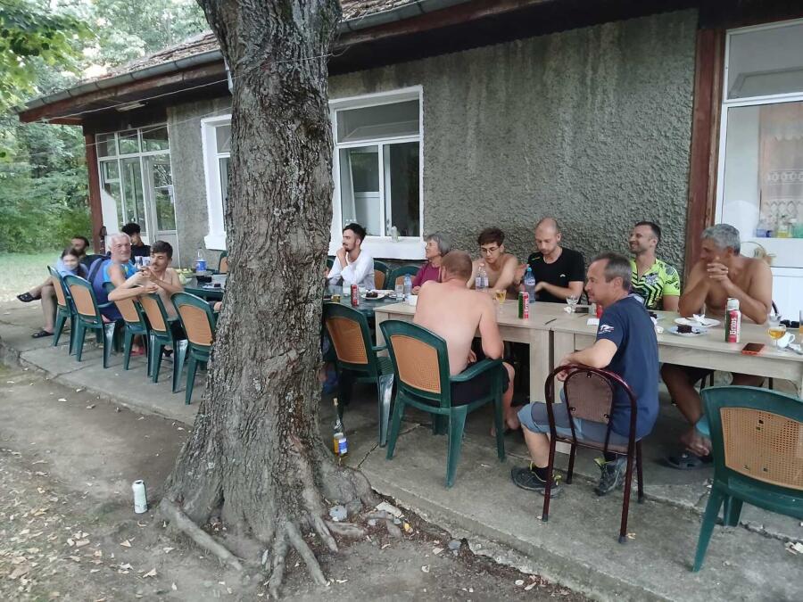 Ден петнадесети от приключението Ком - Емине