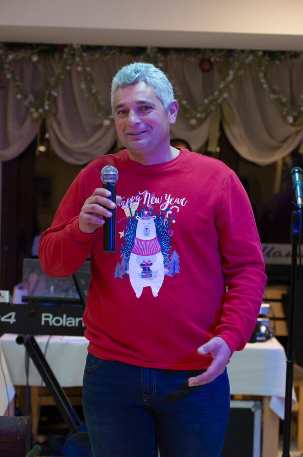 Осемнадесети коледен благотворителен бал