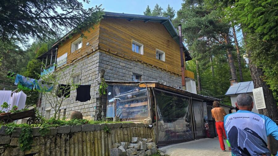 Ден 9 по Е4 – хижа Пирин, връх Орелек  и финал на Попови ливади!