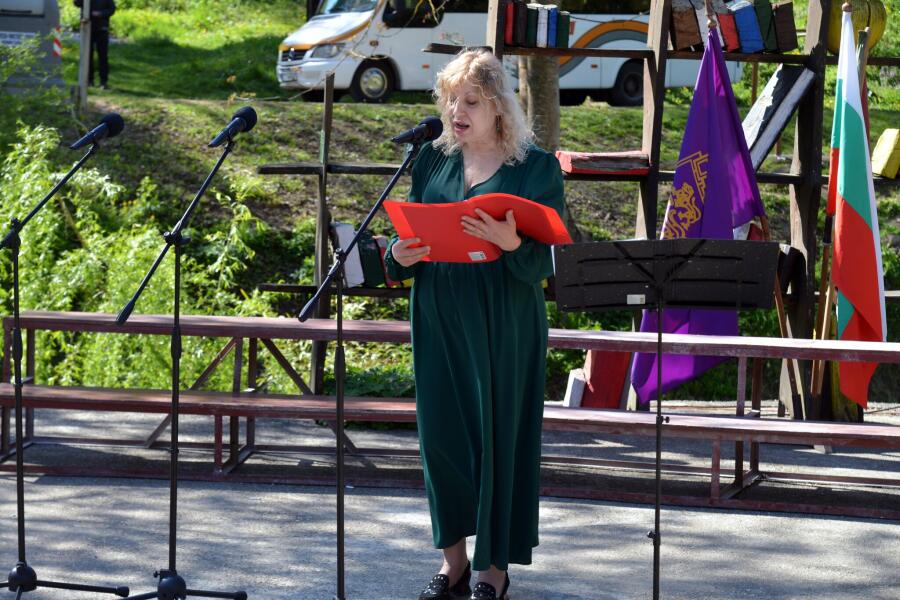Втори национален фестивал за изпълнение на стара и нова градска и туристическа песен „КСИЛИФОР ПЕЕ“