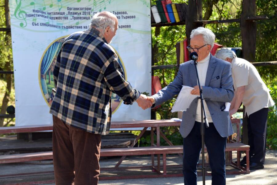 Втори национален фестивал за изпълнение на стара и нова градска и туристическа песен „КСИЛИФОР ПЕЕ“