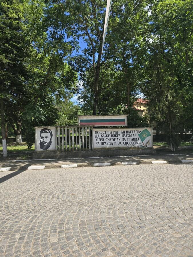 За седми пореден път младежите от ЮТК „Царевец“ при ТД „Трапезица-1902“ поеха по пътя на Ботевата чета