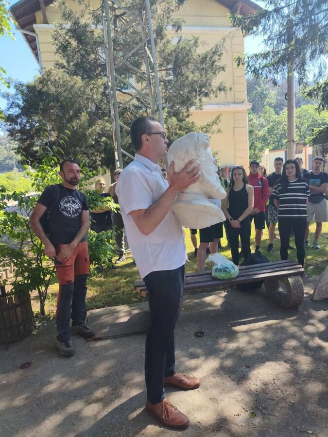 За седми пореден път младежите от ЮТК „Царевец“ при ТД „Трапезица-1902“ поеха по пътя на Ботевата чета