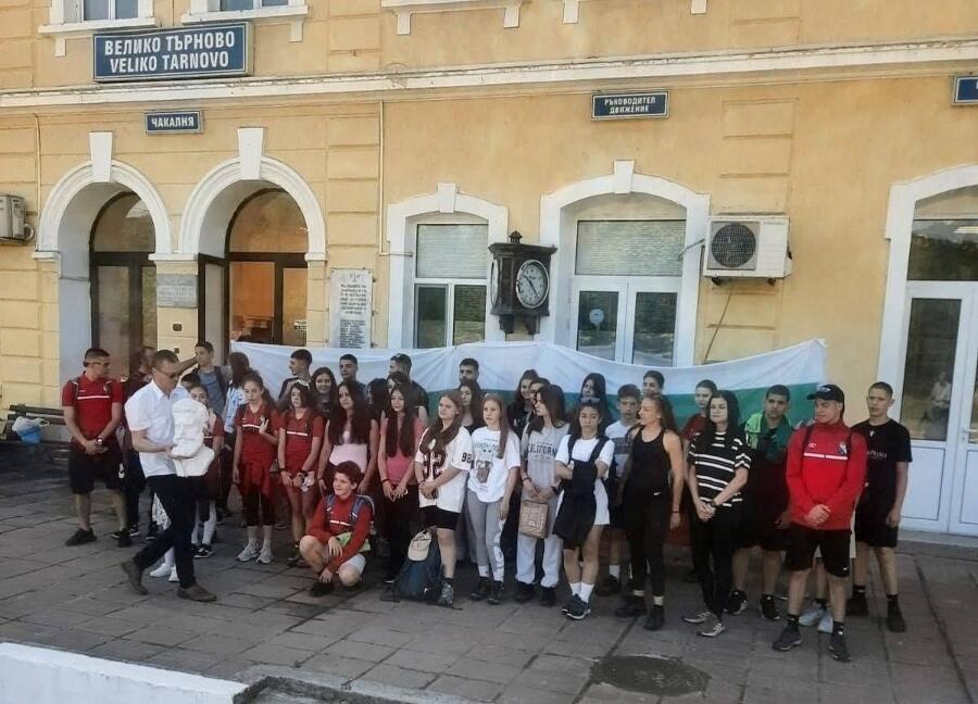 За седми пореден път младежите от ЮТК „Царевец“ при ТД „Трапезица-1902“ поеха по пътя на Ботевата чета
