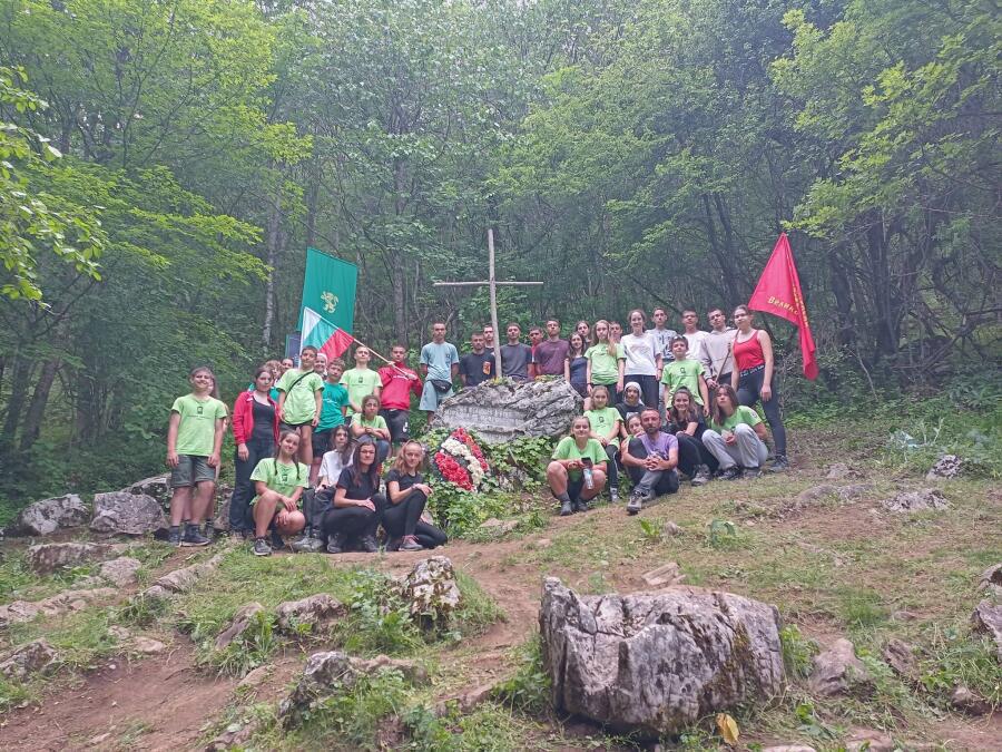За седми пореден път младежите от ЮТК „Царевец“ при ТД „Трапезица-1902“ поеха по пътя на Ботевата чета