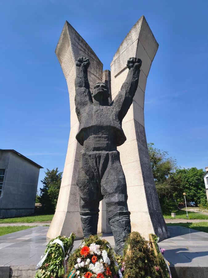 Клубът по пешеходен туризъм при ТД „Трапезица-1902“ участва в 24-та среща на планинарите от Североизточна България „Добруджа и морето“