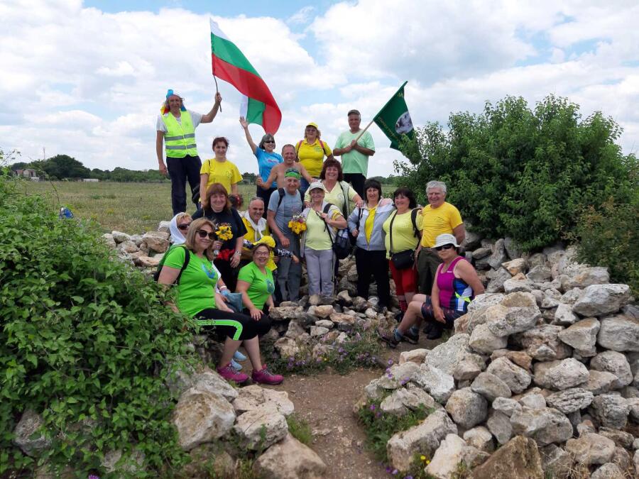 Клуб по пешеходен туризъм