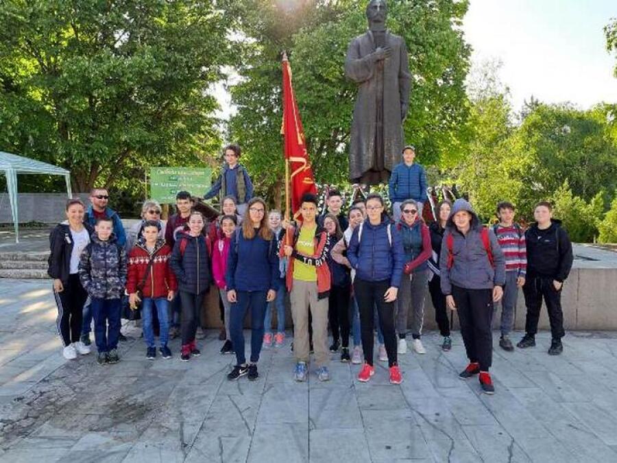 По стъпките на Ботевата чета и 
